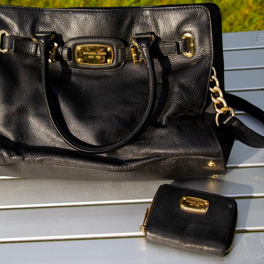 Michael Kors Tote Bag and Wallet - Picture 2 of 3